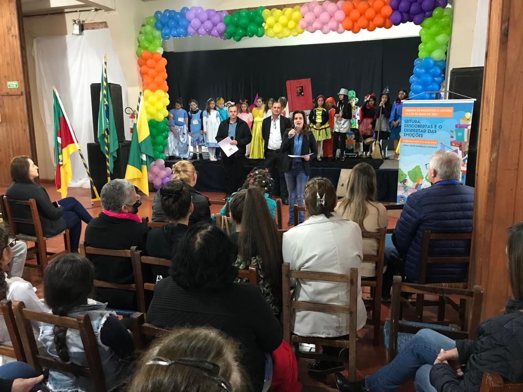 Está aberta a Semana de Incentivo à Leitura e Feira do Livro